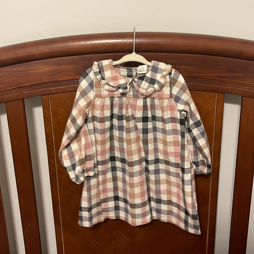 ✨Girl 👧🏻 Dress 🍄‍🟫 2T Brand H&M✨